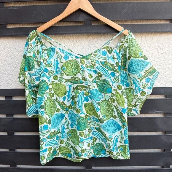 Anthropologie Vanessa Virginia Puget Sound Silk Blend Fish Print Top | Size 6 - Picture 1 of 5